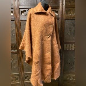 Vintage Guy Laroche “Diffusion”Paris. Mohair cape Circa 198O
